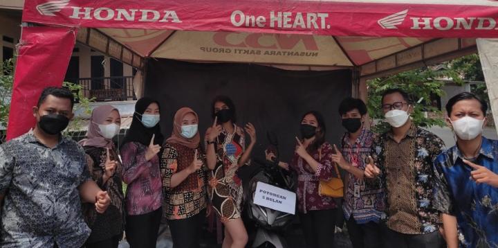 NSS Kedaton Memperingati Hari Batik Nasional